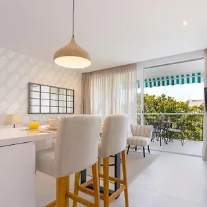 Genteel Ricardo Soriano Apartment